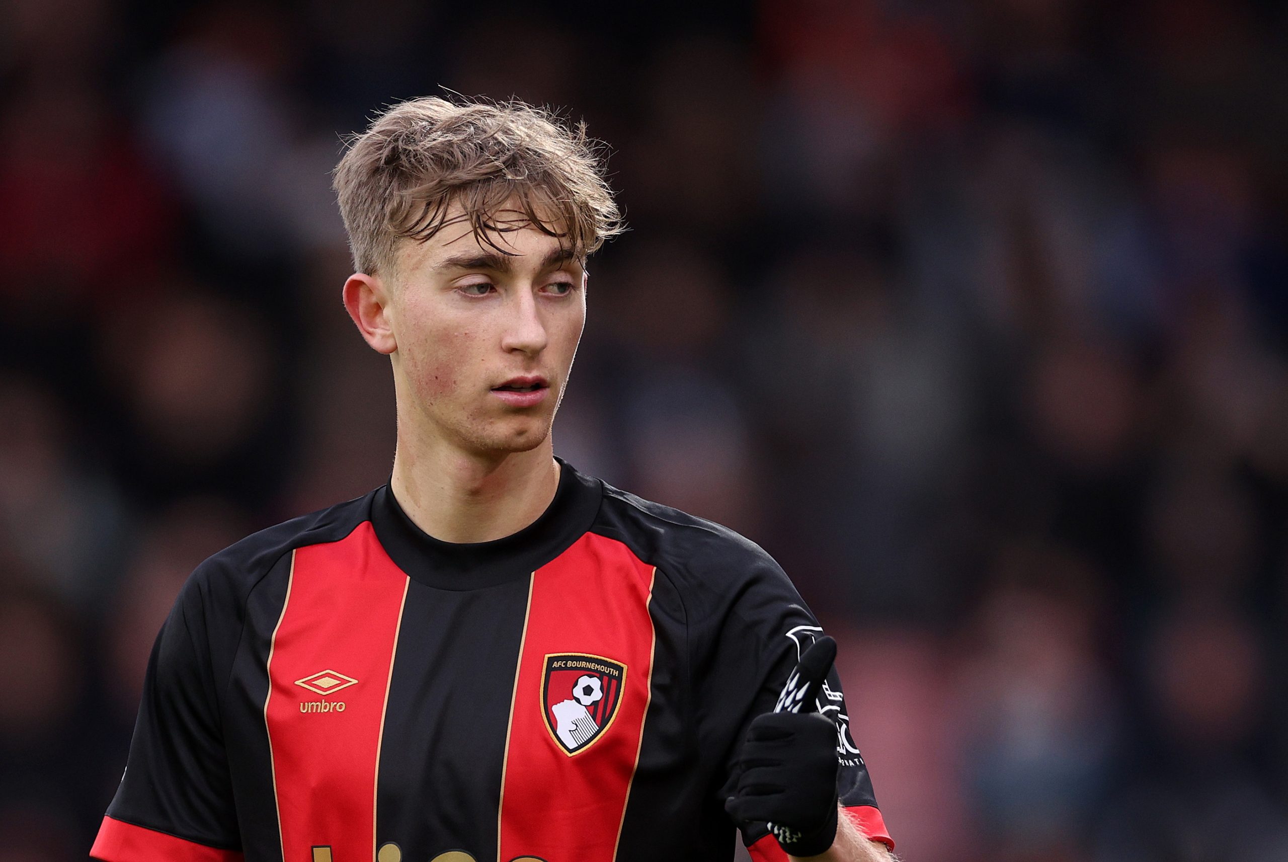 Dean Huijsen suscite l’intérêt de Chelsea grâce à une clause de 50 millions