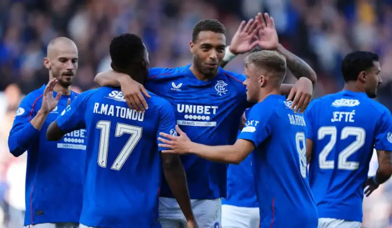 Écosse : Le nouvel entraîneur des Rangers loue Cyriel Dessers malgré les critiques