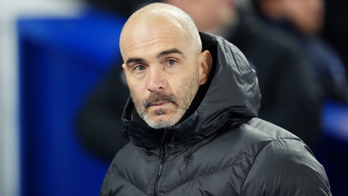 Enzo Maresca critique sévèrement Chelsea après une défaite cuisante
