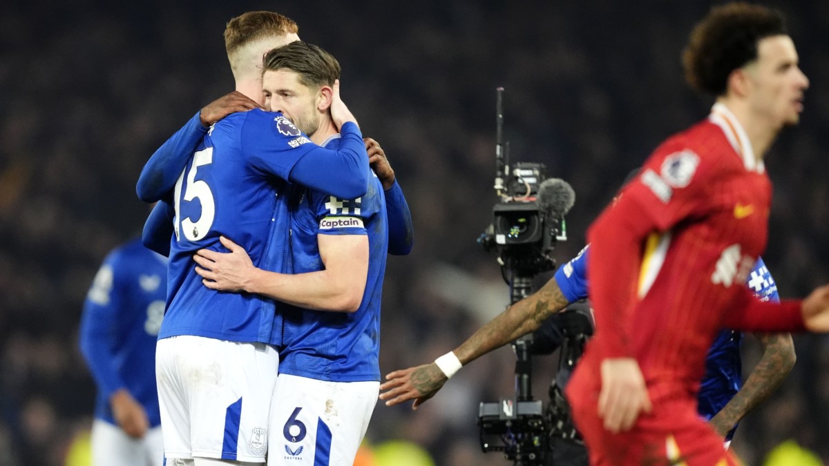 James Tarkowski commente son rôle dans le dernier derby du Merseyside à Goodison Park