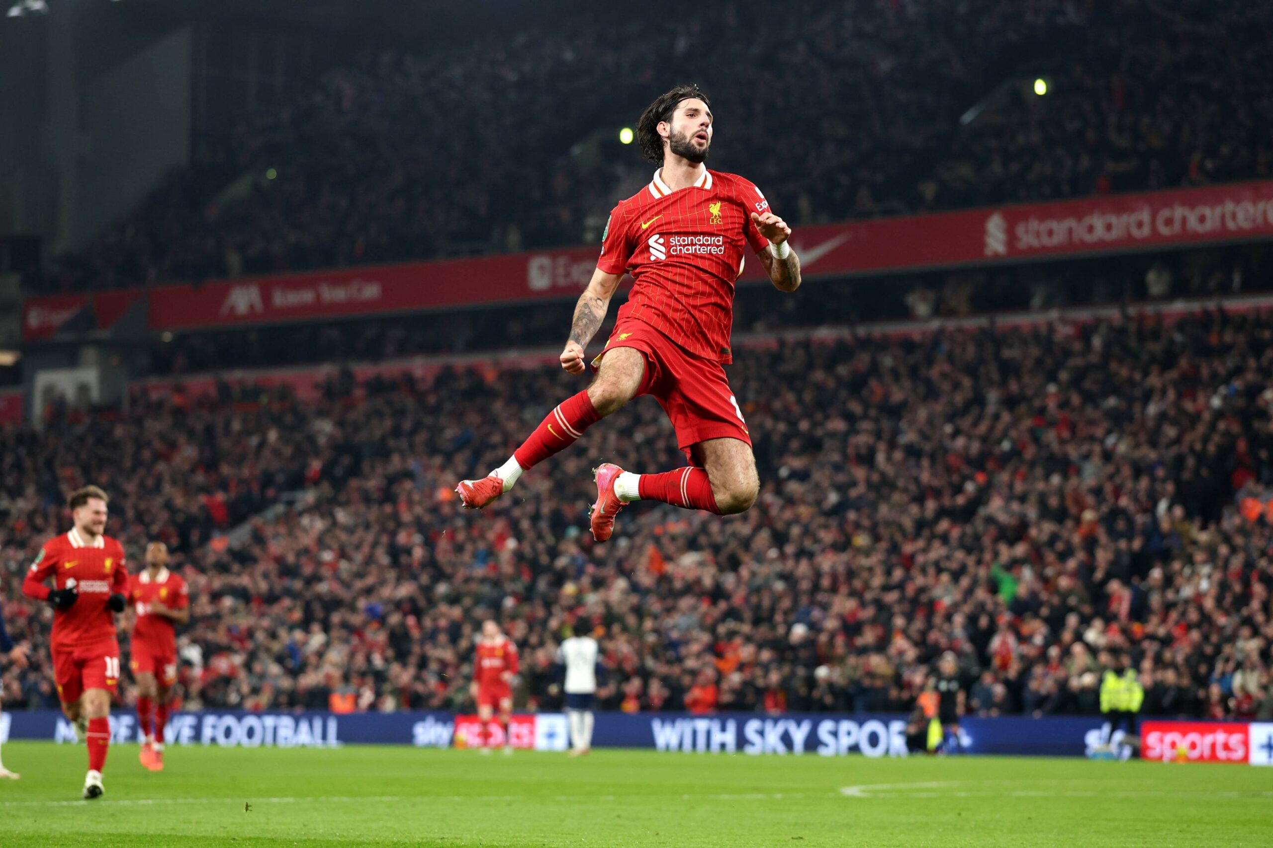 La victoire écrasante de Liverpool contre les Spurs ouvre la voie à la finale de la Carabao Cup