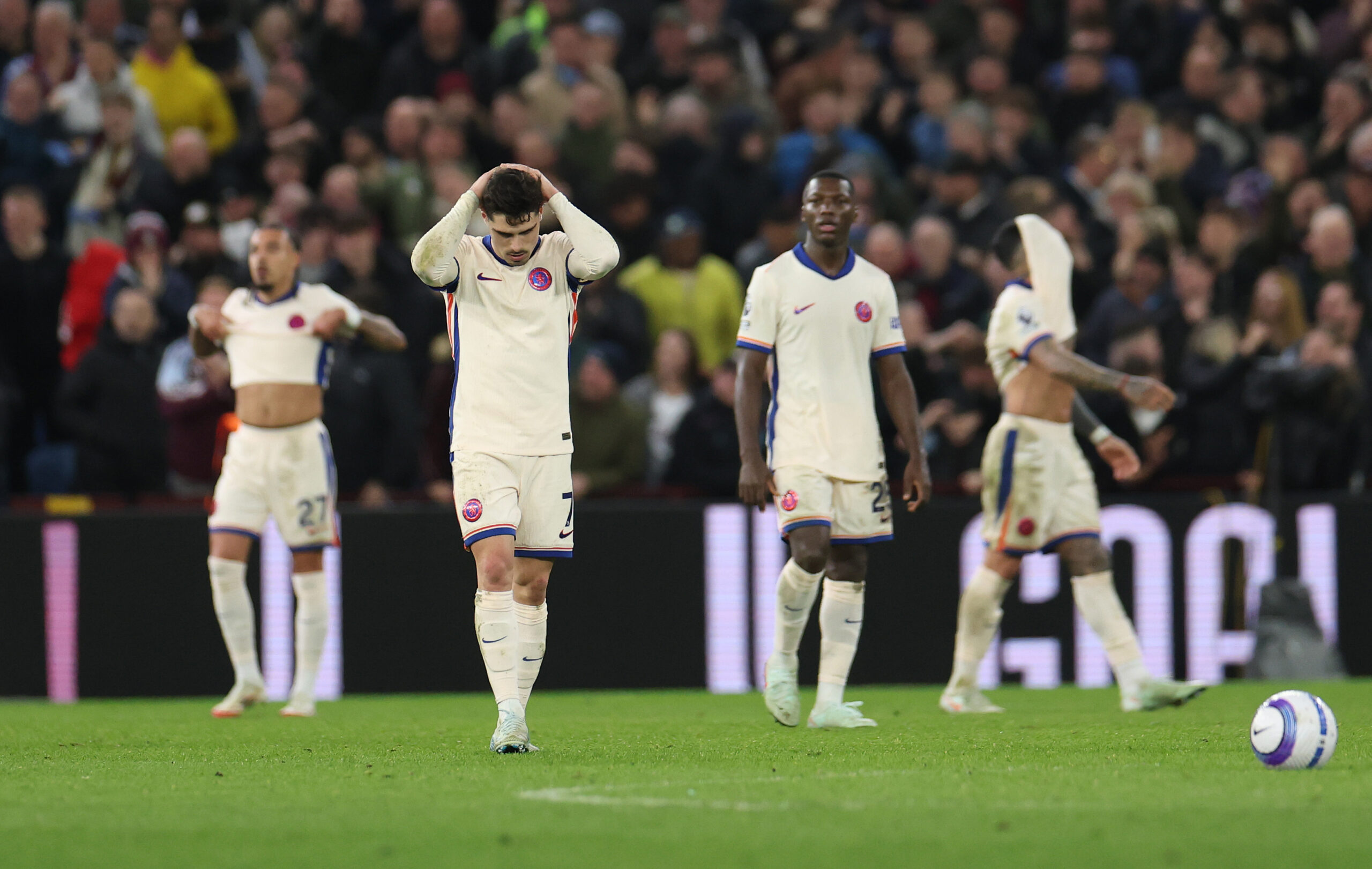 Le Rôle Clé de Marcus Rashford dans la Victoire d’Aston Villa Contre Chelsea