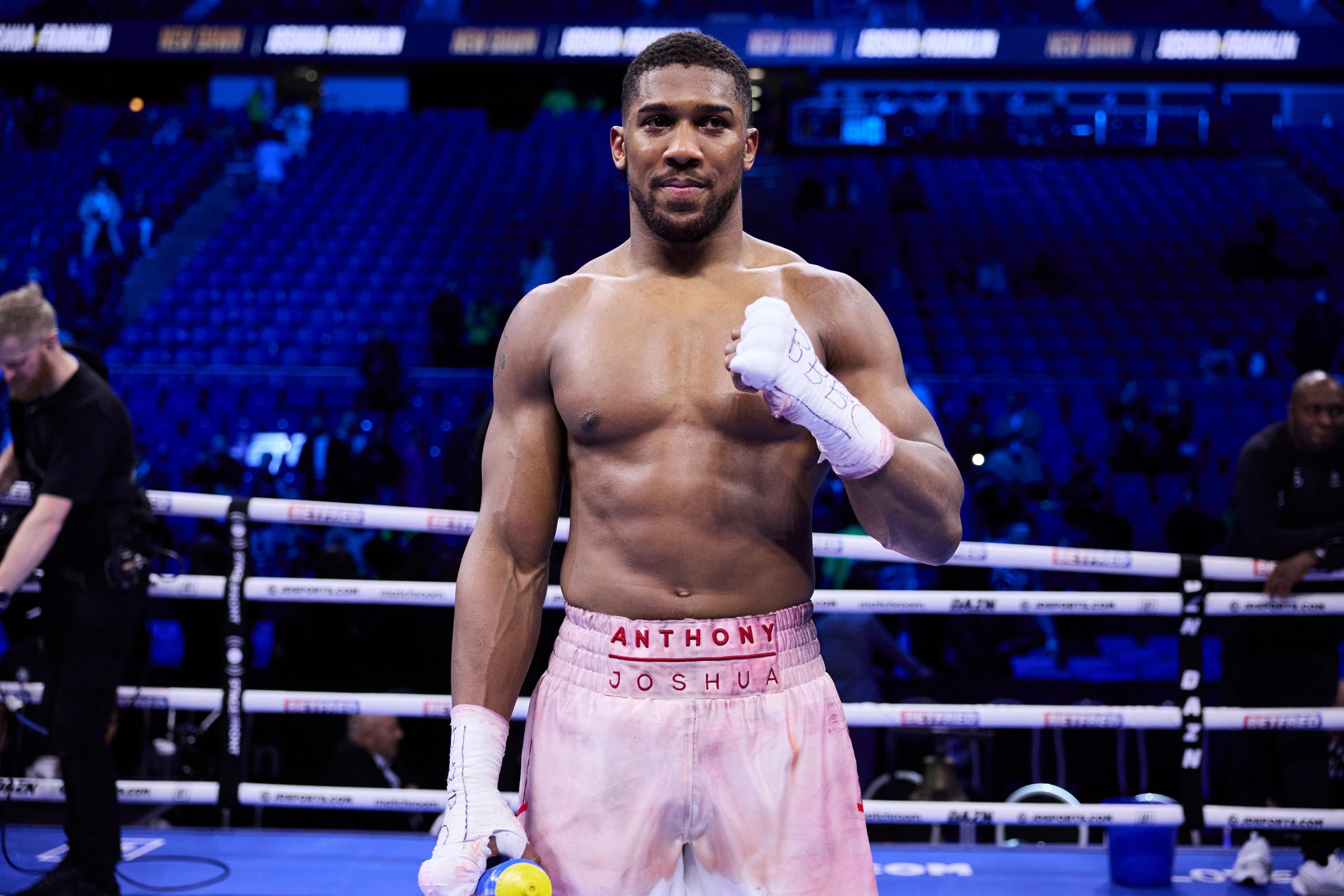Le promoteur de boxe évoque la fin de carrière imminente d’Anthony Joshua