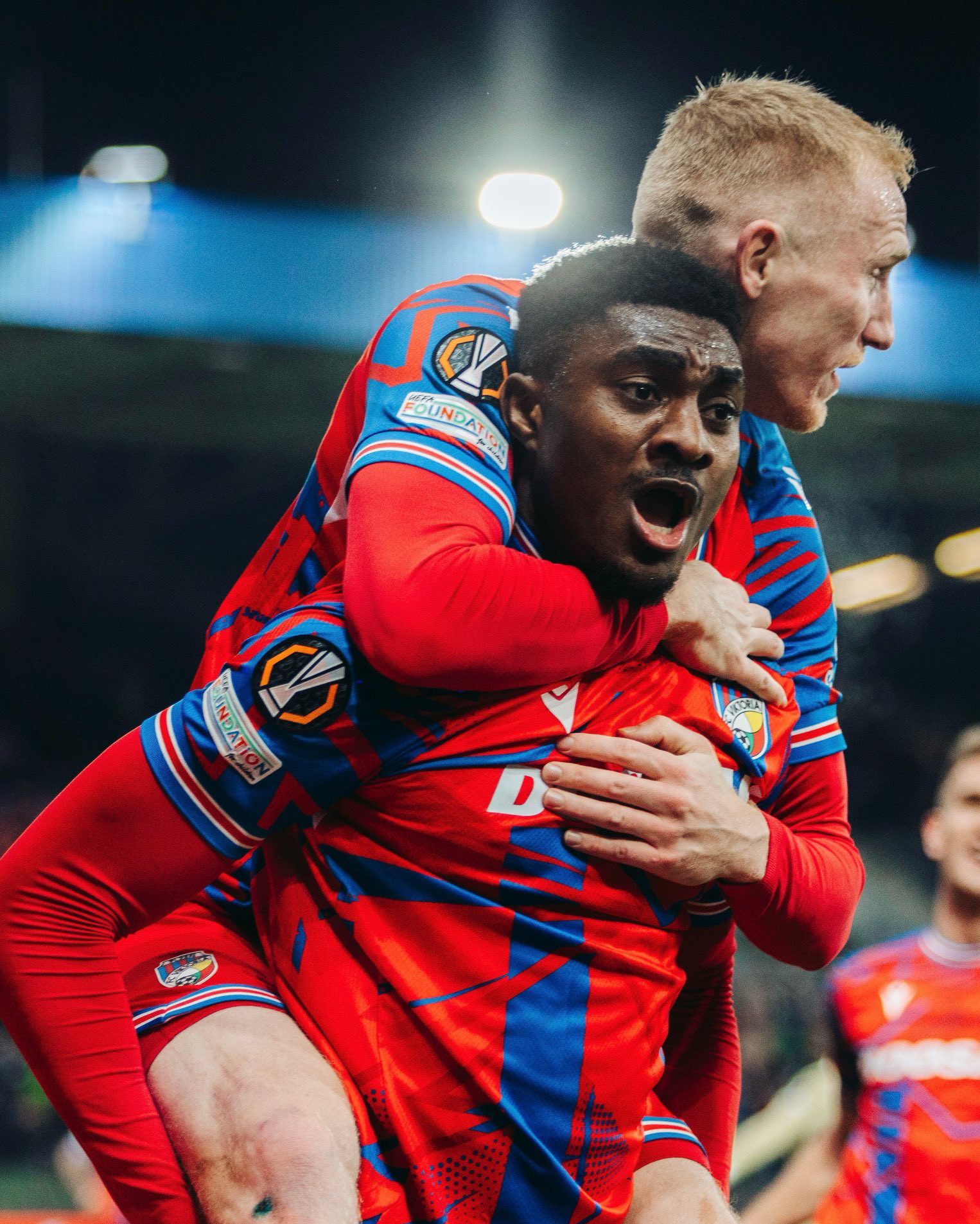 Ligue Europa : Rafiu Durosinmi brille avec un doublé pour Viktoria Plzen