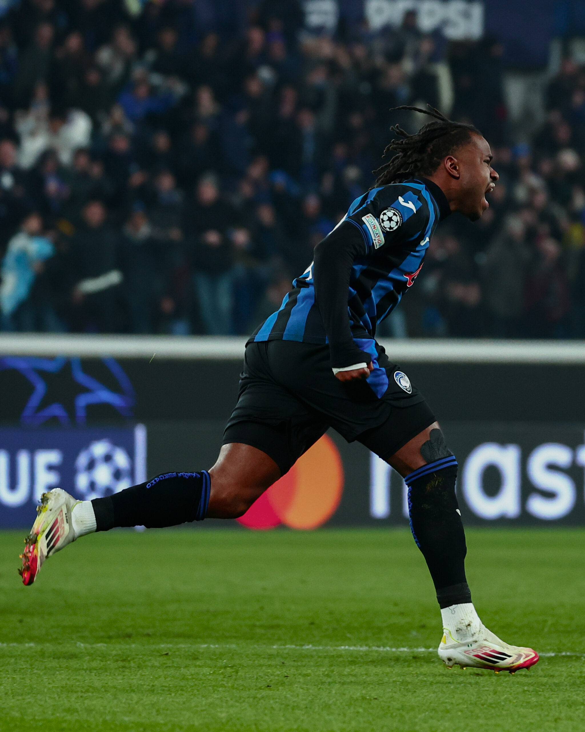 Ligue des Champions : Ademola Lookman entre dans l’histoire pour le Nigeria malgré la défaite de l’Atalanta