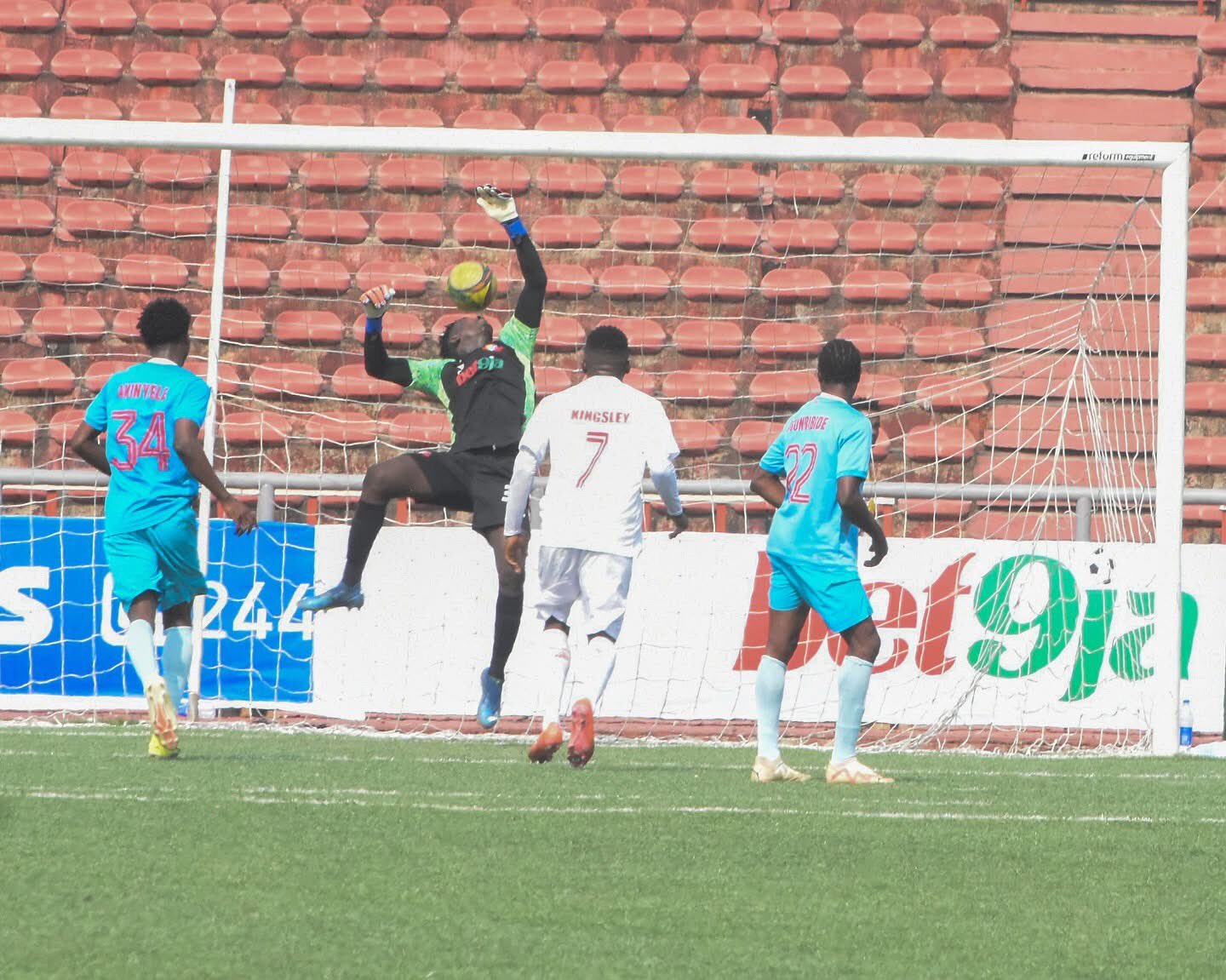 Nigeria : Défaite des Remo Stars contre les Rangers, l’entraîneur invoque la malchance