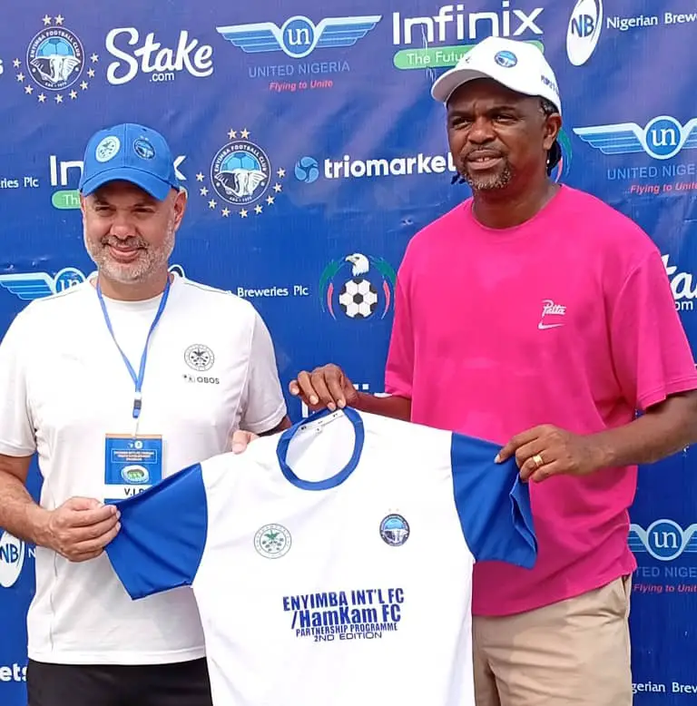 Nigéria : Kanu renforce le projet jeunesse d’Enyimba grâce au partenariat avec Hamkam