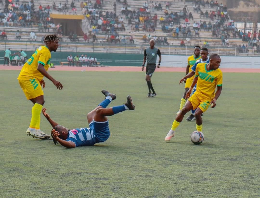 Nigeria : L’entraîneur de Plateau United critique la nervosité de ses joueurs après une victoire étriquée