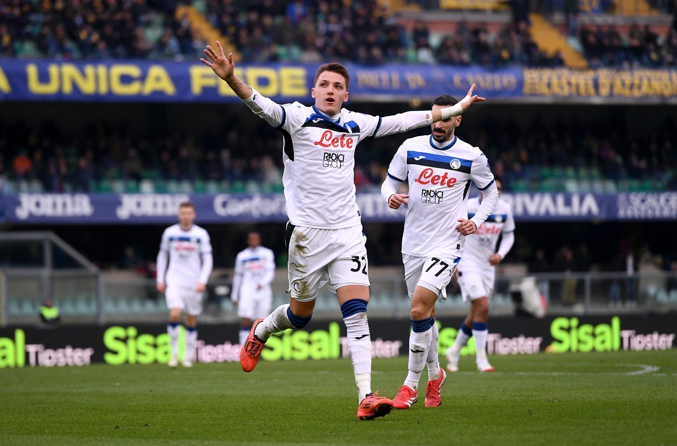 Royaume-Uni : Aston Villa vise une star italienne comme avant-centre