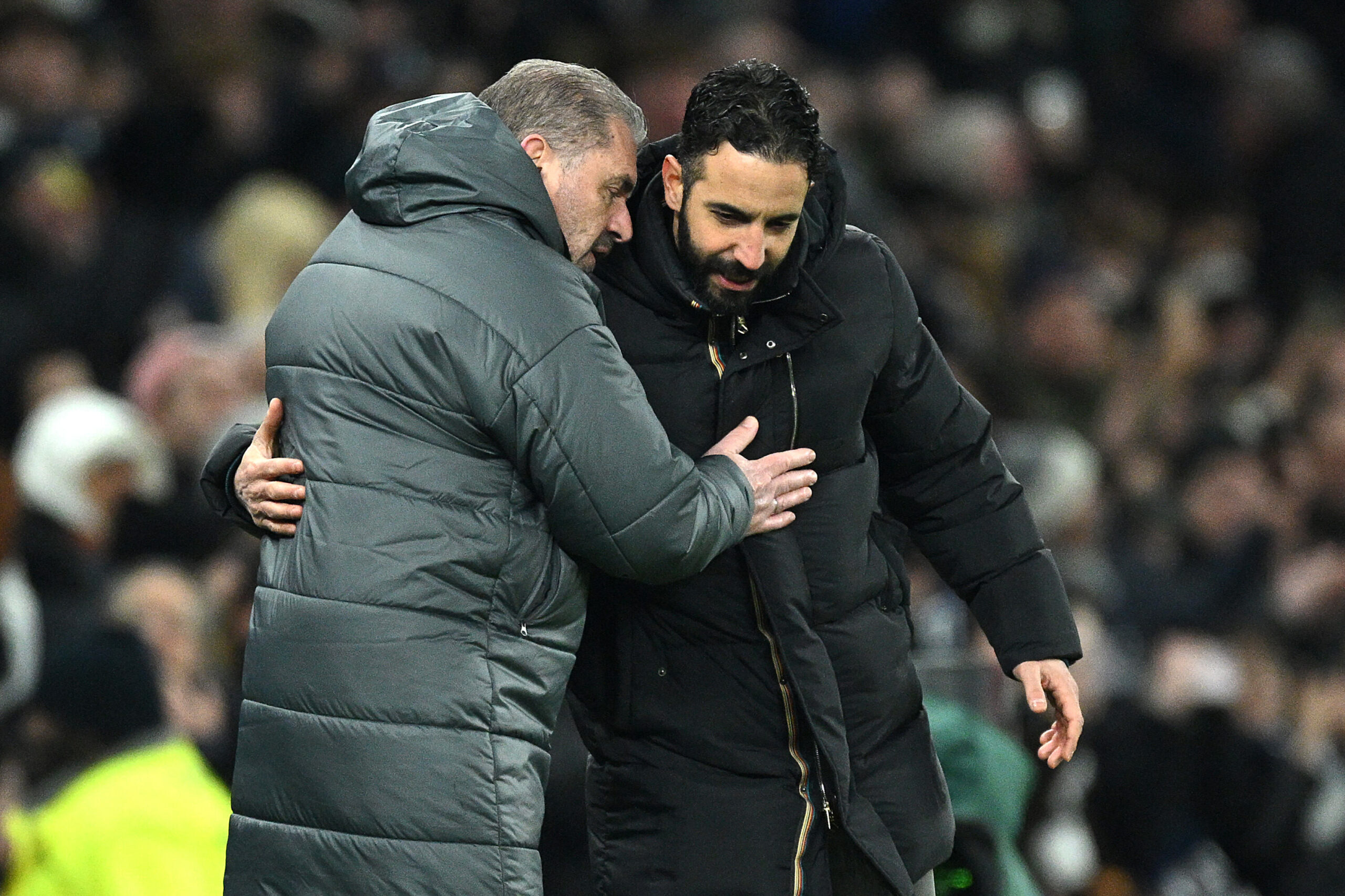 Royaume-Uni : Postecoglou réagit à la situation d’Amorim à Manchester United