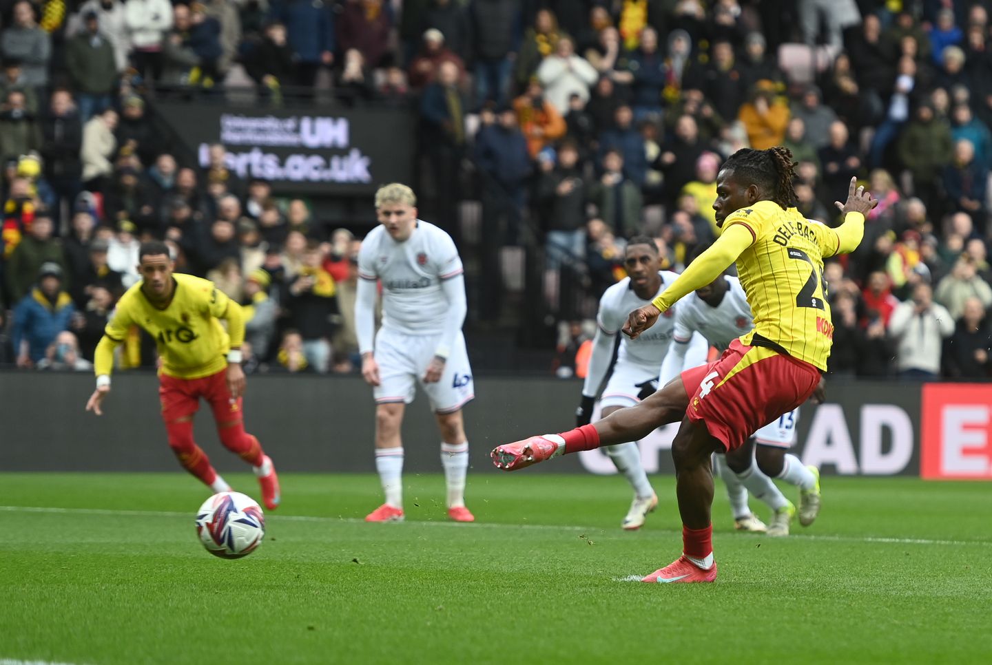 Royaume-Uni : Victoire de Watford avec un tir décisif de Dele-Bashiru