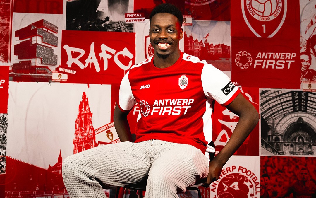 Transfert : Mohamed Bayo prêté de Lille au Royal Antwerp pour la saison 2024-2025