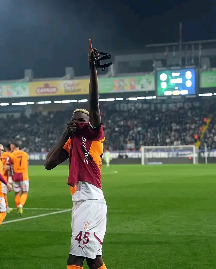 Turquie : Osimhen marque un doublé dans la victoire de Galatasaray contre Rizespor