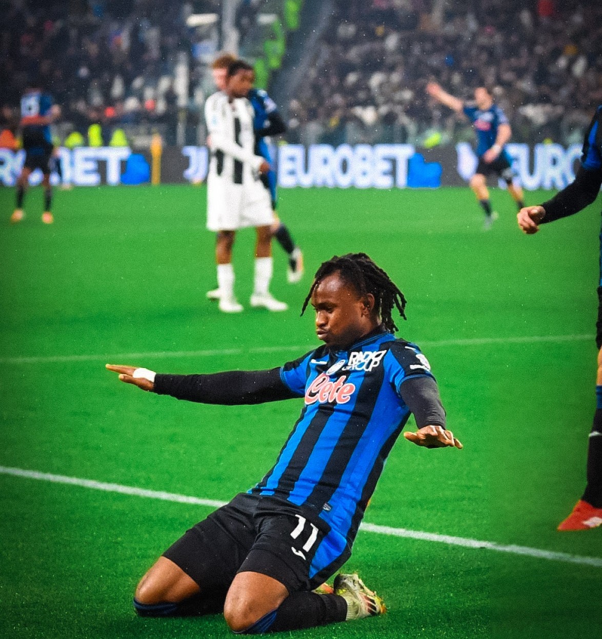 Ademola Lookman brille dans la victoire d’Atalanta contre la Juventus 4-0 en Serie A