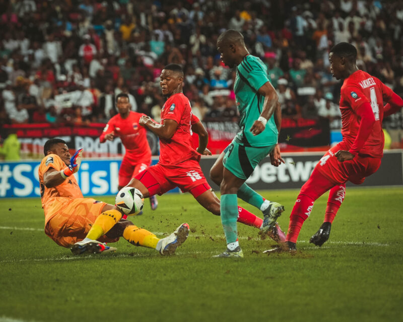 Afrique du Sud : L’entraîneur des Orlando Pirates sur la course au titre
