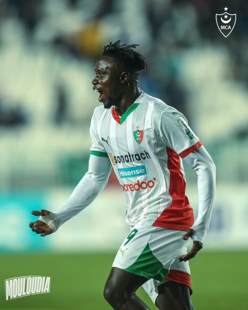 Algérie : Mohamed Saliou Bangoura marque dès son premier match avec le Mouloudia