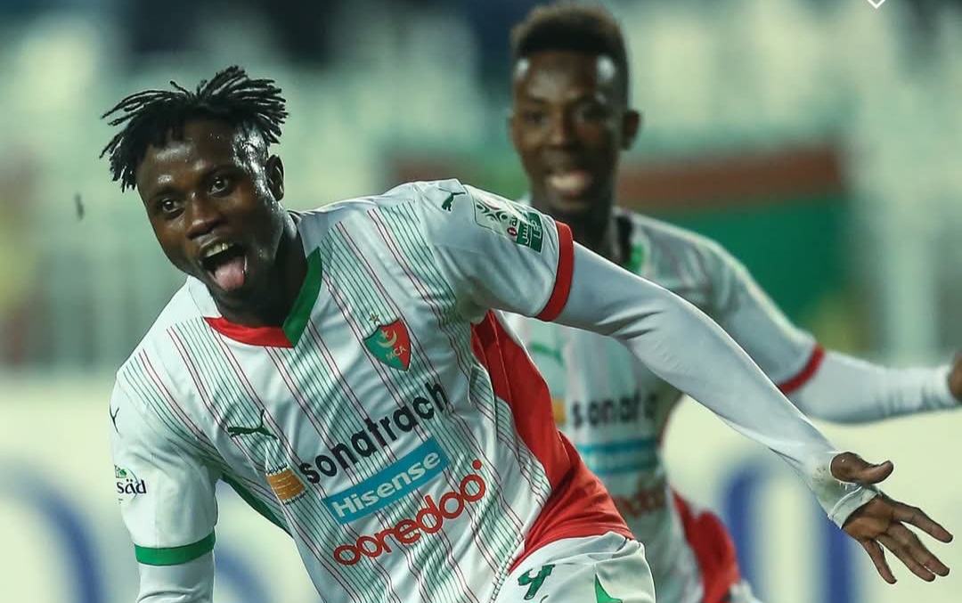 Algérie : Mohamed Saliou Bangoura marque dès son premier match avec le Mouloudia