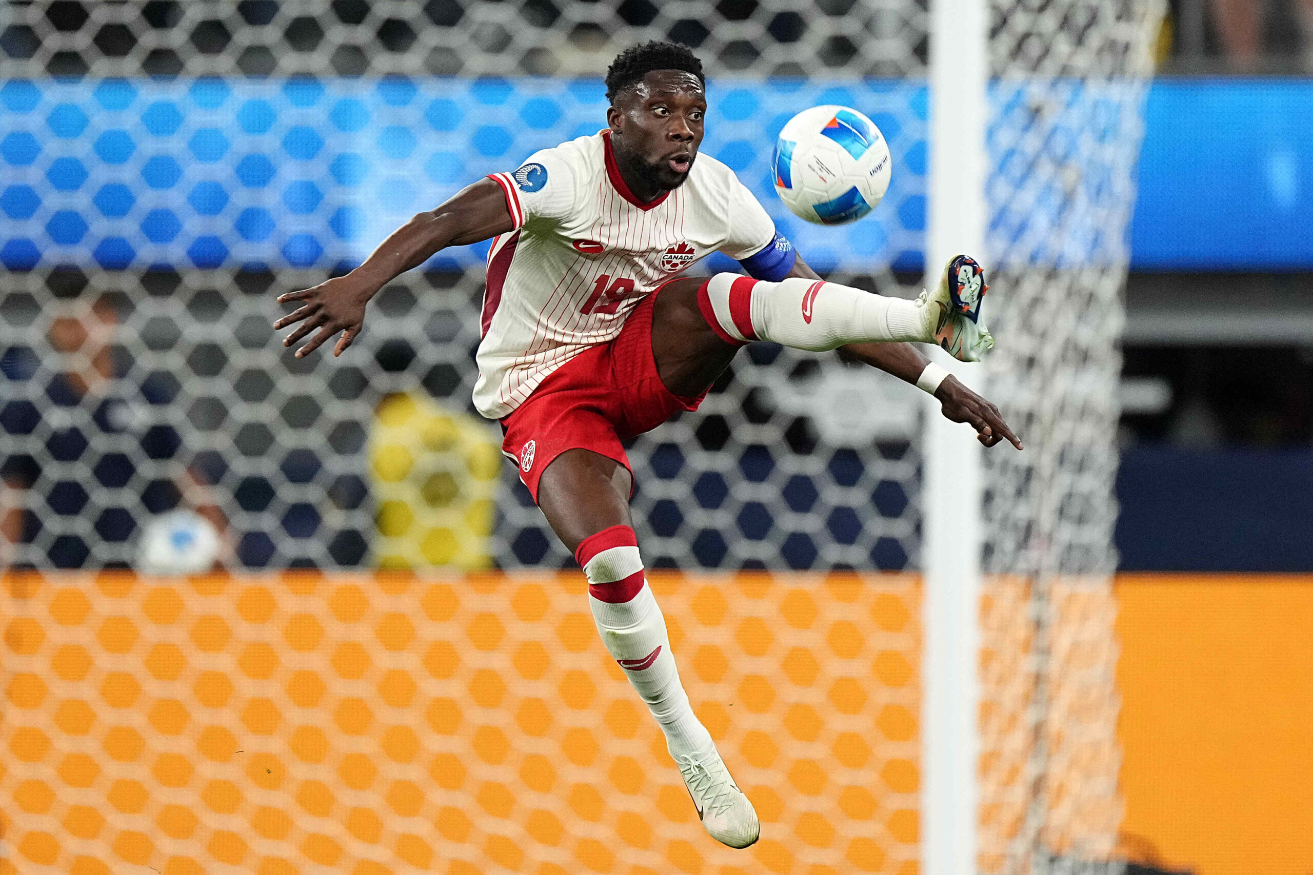 Allemagne : Coup dur pour le Bayern Munich avec la blessure d’Alphonso Davies
