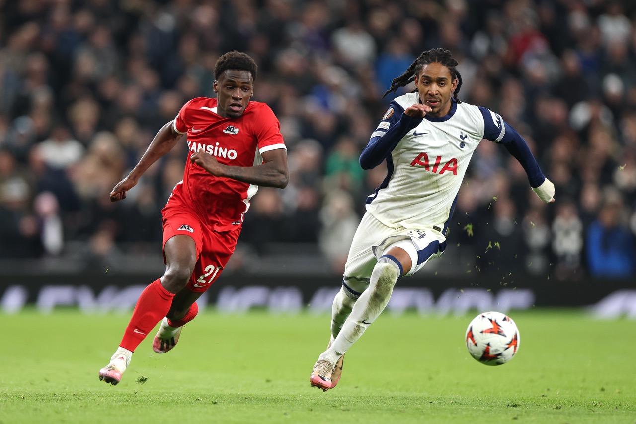 Angleterre : Ange Postecoglou optimiste pour Spence et Maddison malgré leur absence