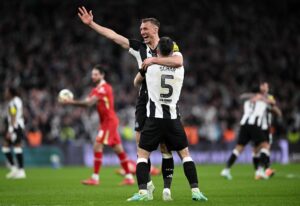 Angleterre : La semaine de rêve de Dan Burn après la victoire en Carabao Cup et sa première sélection nationale