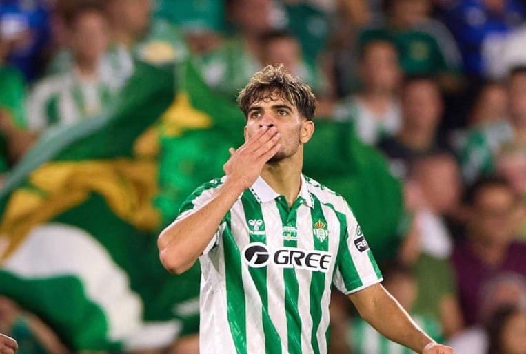 Betis Séville : Abde Ezzalzouli revient à l’entraînement après sa blessure