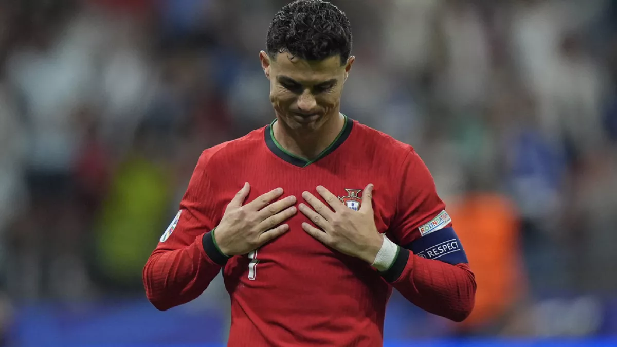 Craig Burley critique la titularisation de Ronaldo en équipe du Portugal