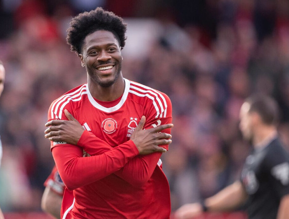 Des clubs anglais prestigieux s’intéressent à un défenseur nigérian