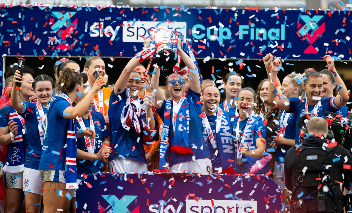 Écosse : Les Rangers remportent la Sky Sports Cup avec une victoire éclatante