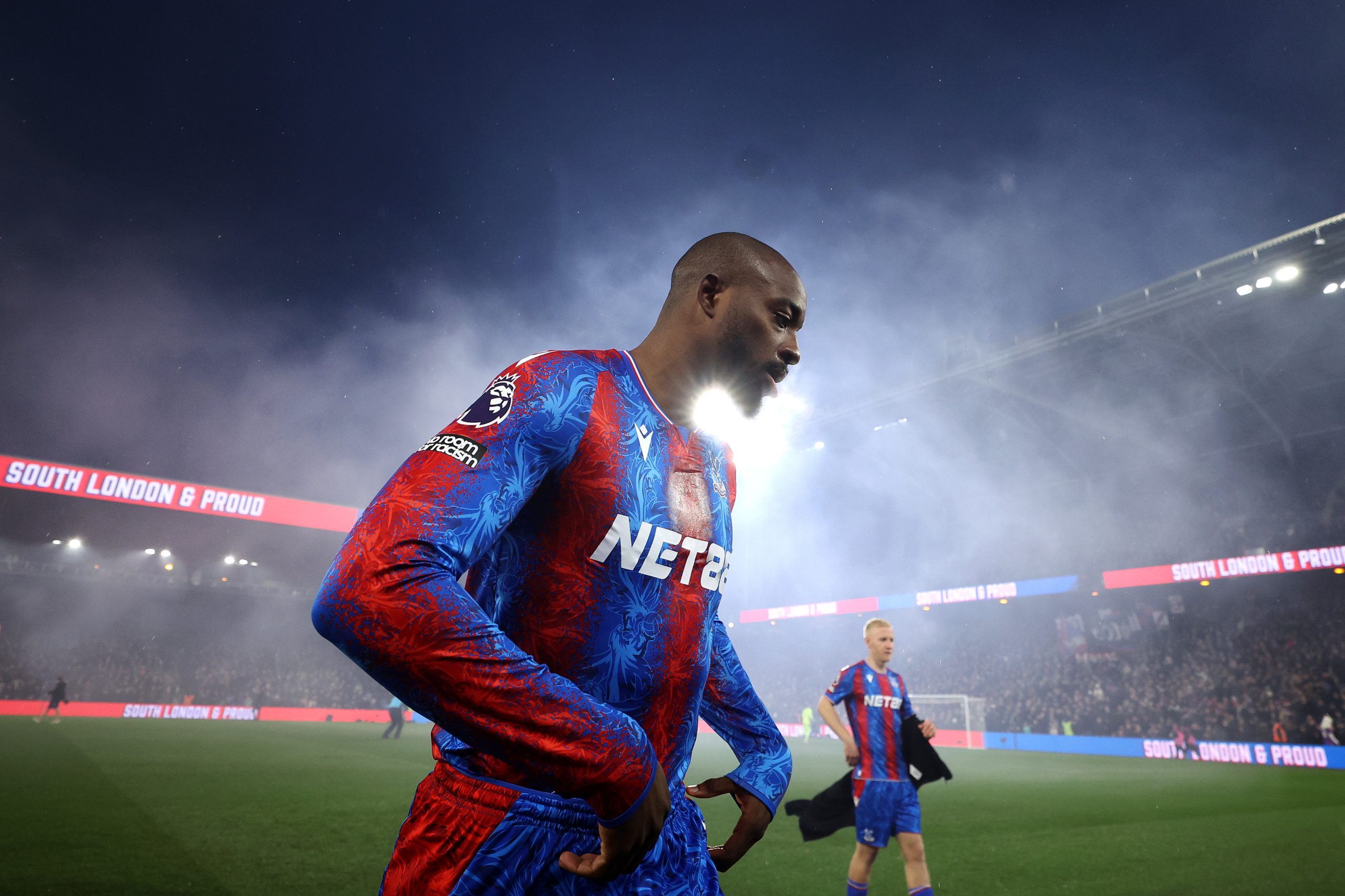 Le Royaume-Uni : Manchester United vise Jean-Philippe Mateta pour renforcer son attaque et pourrait débourser une somme importante.