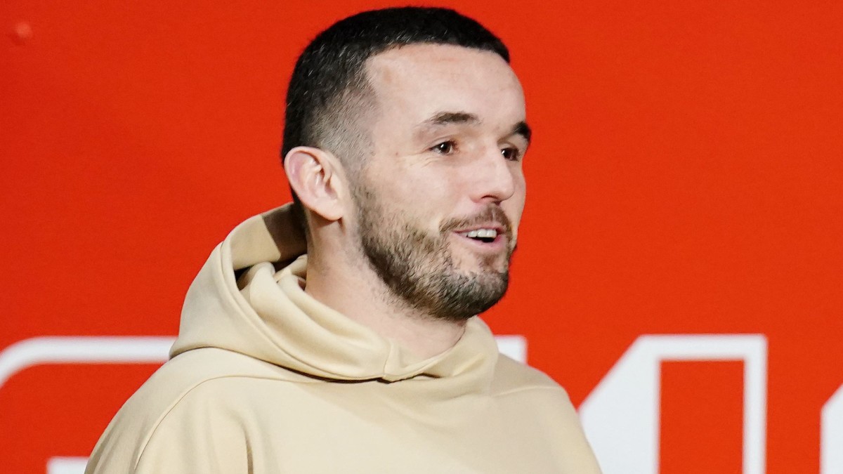 Le capitaine d’Aston Villa, John McGinn, rêve d’affronter le PSG