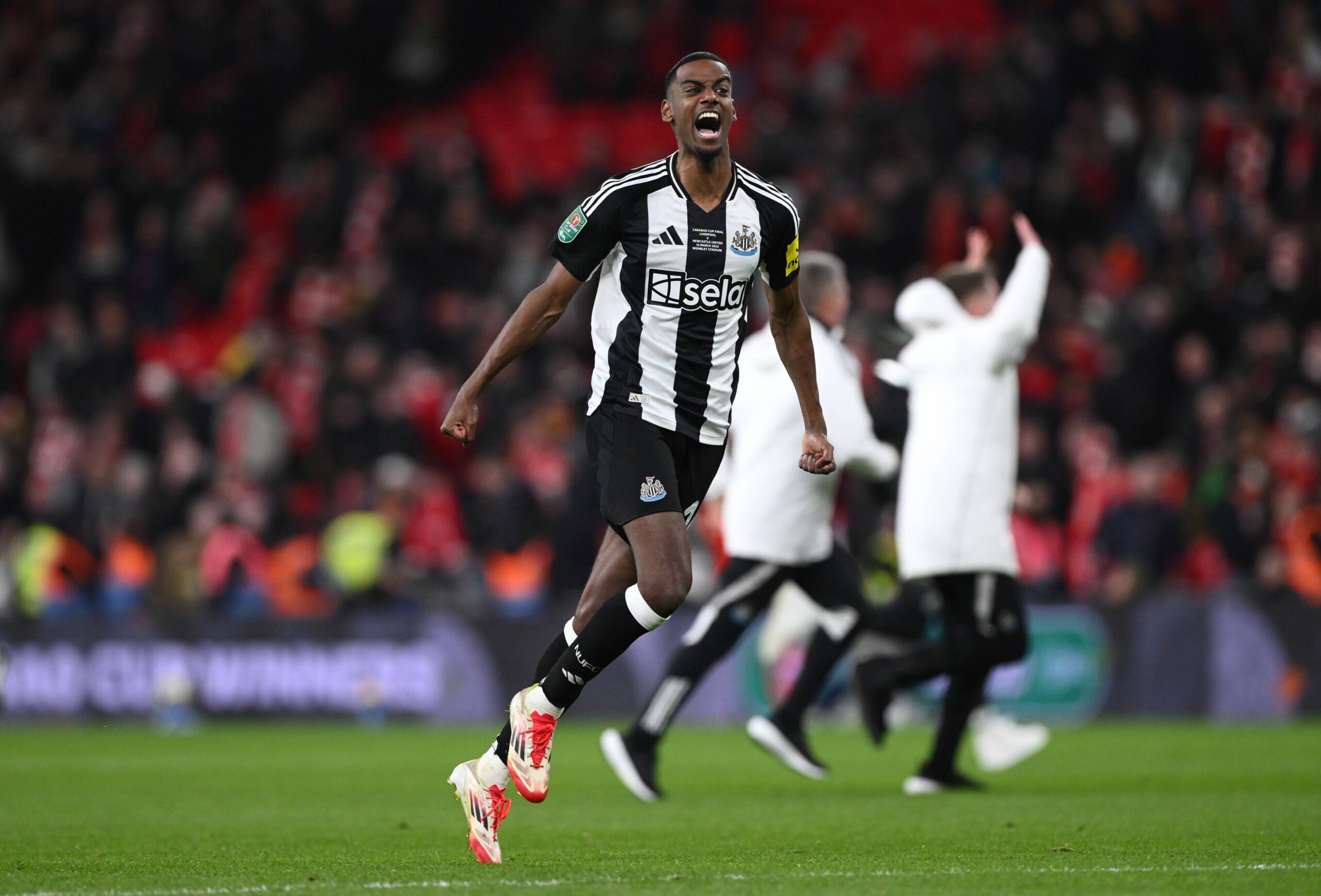 Le dilemme d’Alexander Isak : entre Newcastle et l’intérêt des géants de la Premier League