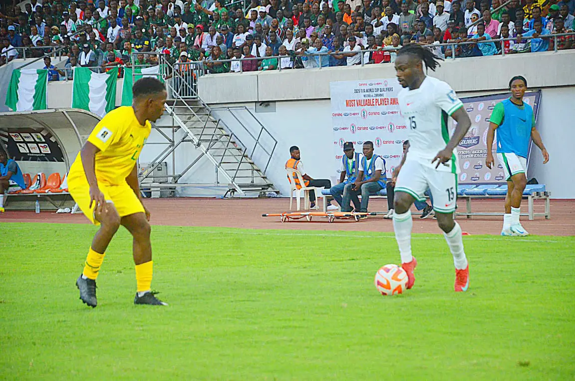 Nigeria : Un entraîneur critique la gestion du match contre le Zimbabwe lors des éliminatoires de la Coupe du Monde 2026