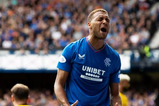 Royaume-Uni : Arfield conclut que Dessers doit persévérer pour atteindre son potentiel au sein des Rangers