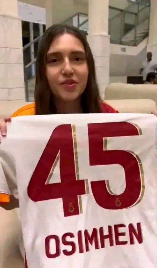 Rwanda : Un supporter de Galatasaray à Kigali pour soutenir Osimhen