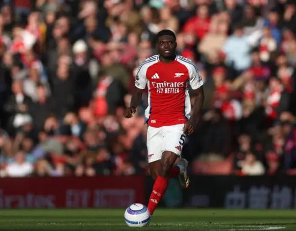 Sulley Muntari conseille à Arsenal de prolonger le contrat de Thomas Partey