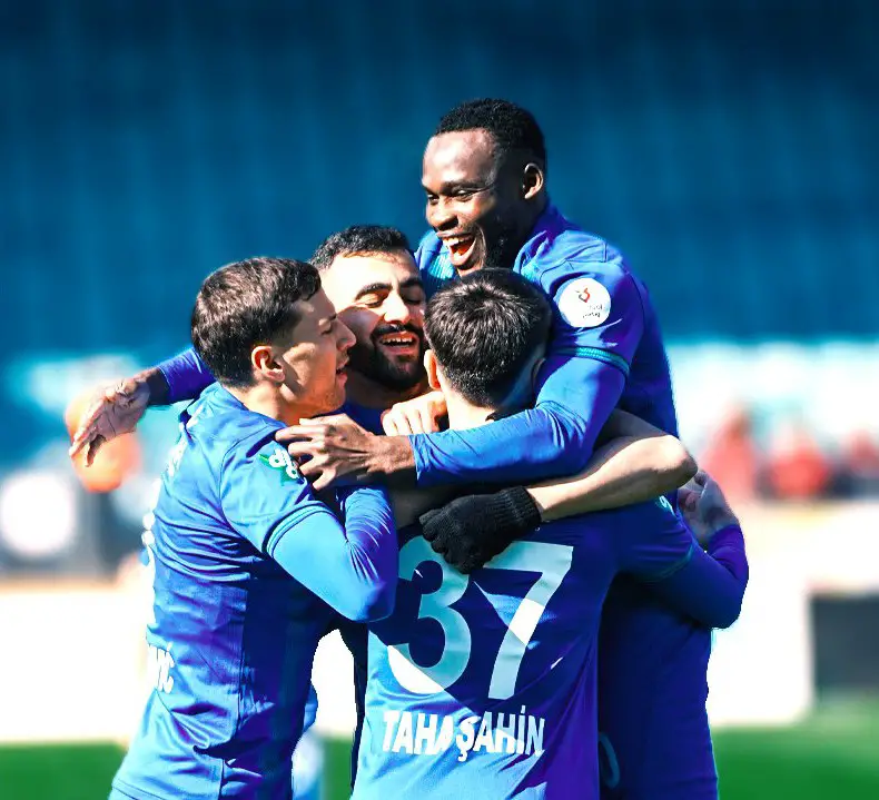 Turquie : Olawoyin brille dans la victoire de Rizespor