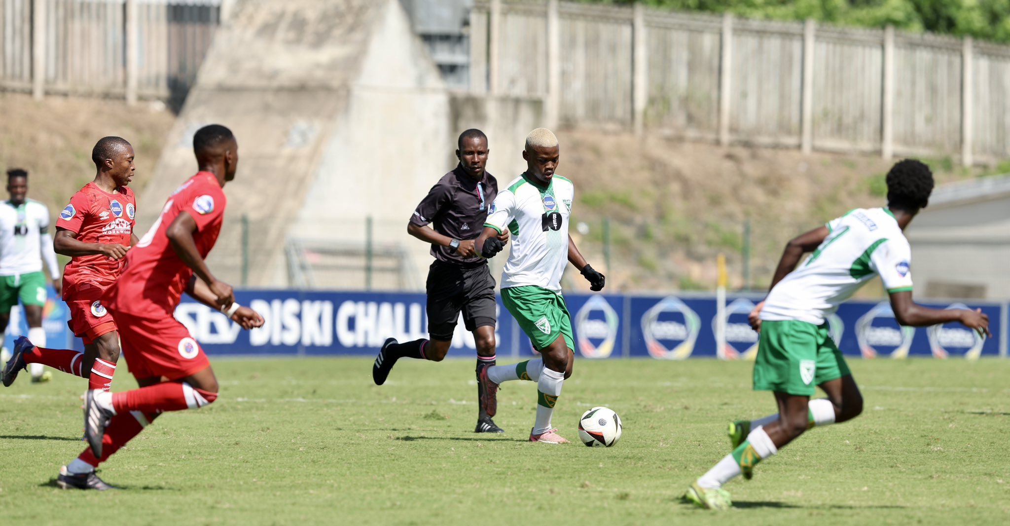 Afrique du Sud : Arrows écrasent SuperSport 5-2 en Diski Challenge