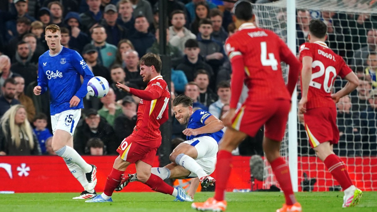 Angleterre : La PGMOL admet une erreur d’arbitrage lors du derby de Merseyside