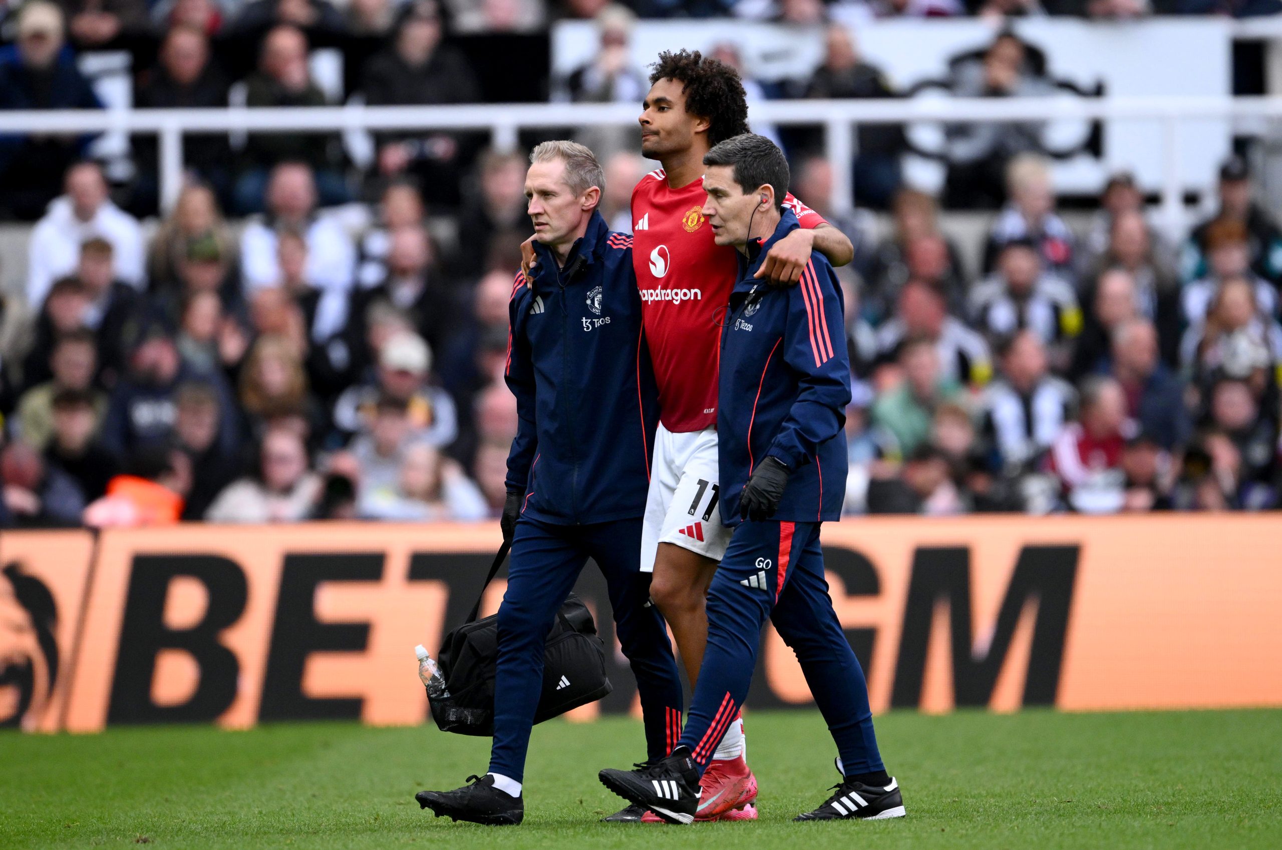 Angleterre : La saison de Joshua Zirkzee à Manchester United compromise