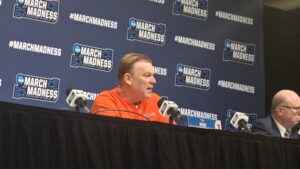 Brad Underwood réaffirme ses ambitions de titre national pour le basketball de l