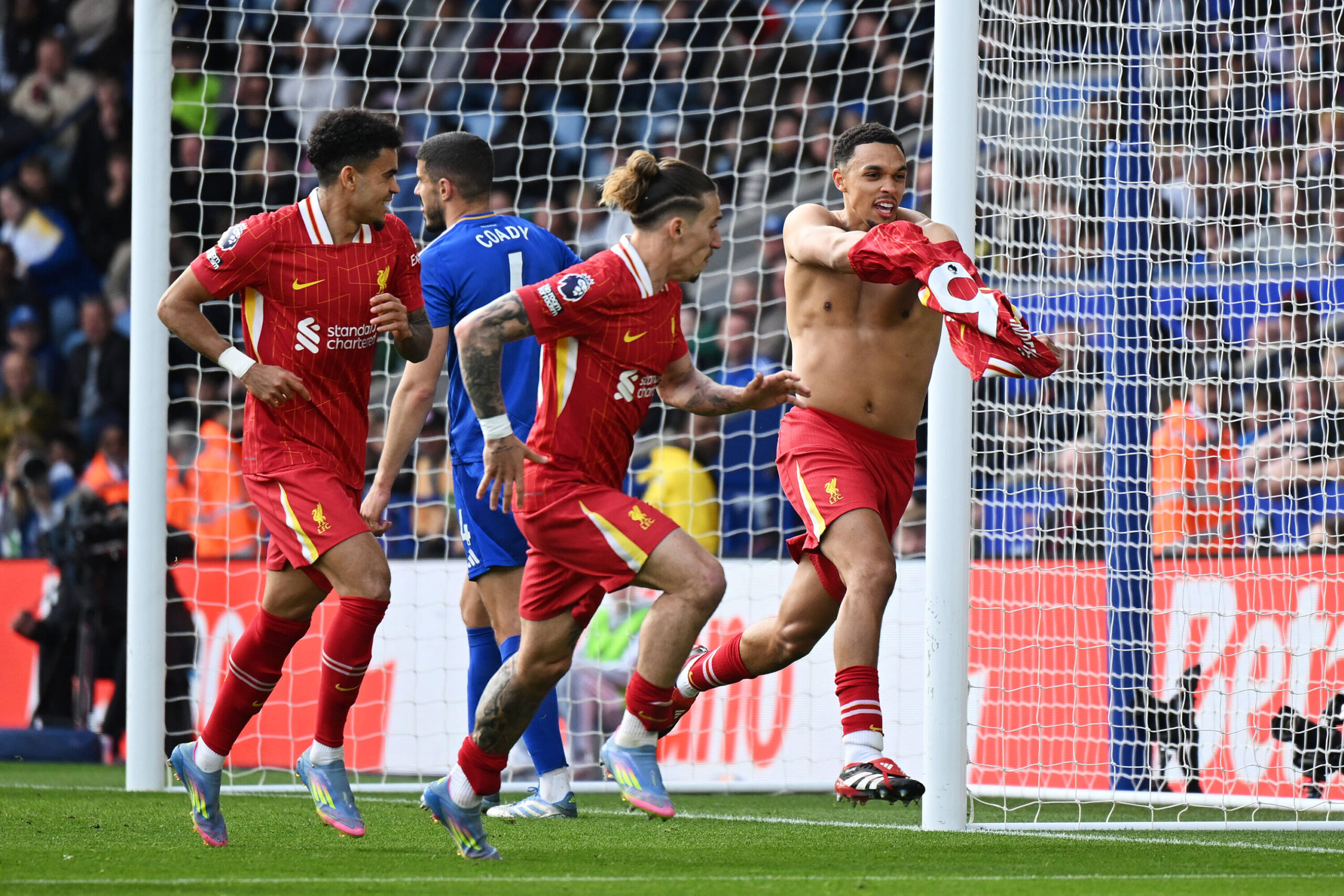Des critiques absurdes visent Trent Alexander-Arnold après un pas décisif de Liverpool vers le titre