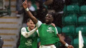 Écosse : Hibernian égale un record historique avec une victoire écrasante contre Dundee