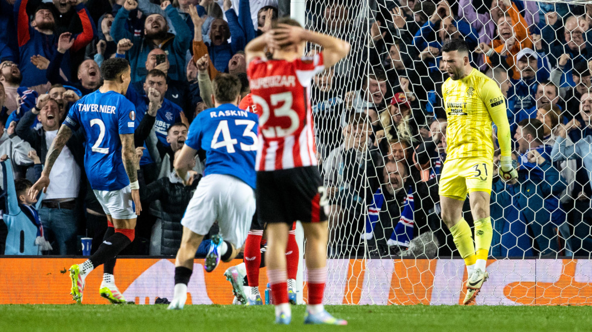 Écosse : Les Rangers, réduits à dix, tiennent tête à Bilbao grâce à Liam Kelly