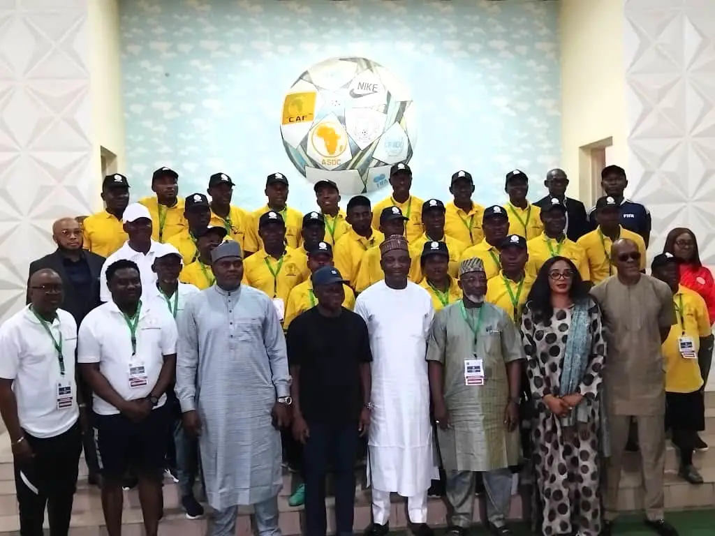 La Fédération nigériane de football lance le premier cours de coaching CAF B-Licence à Abuja