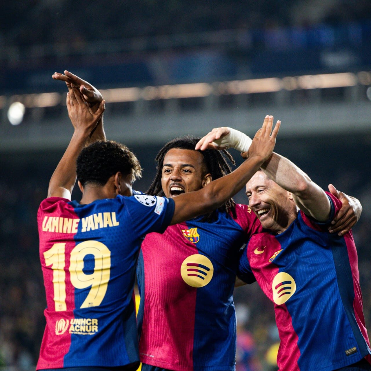 Ligue des Champions : Large victoire du FC Barcelone, avantage pour le PSG