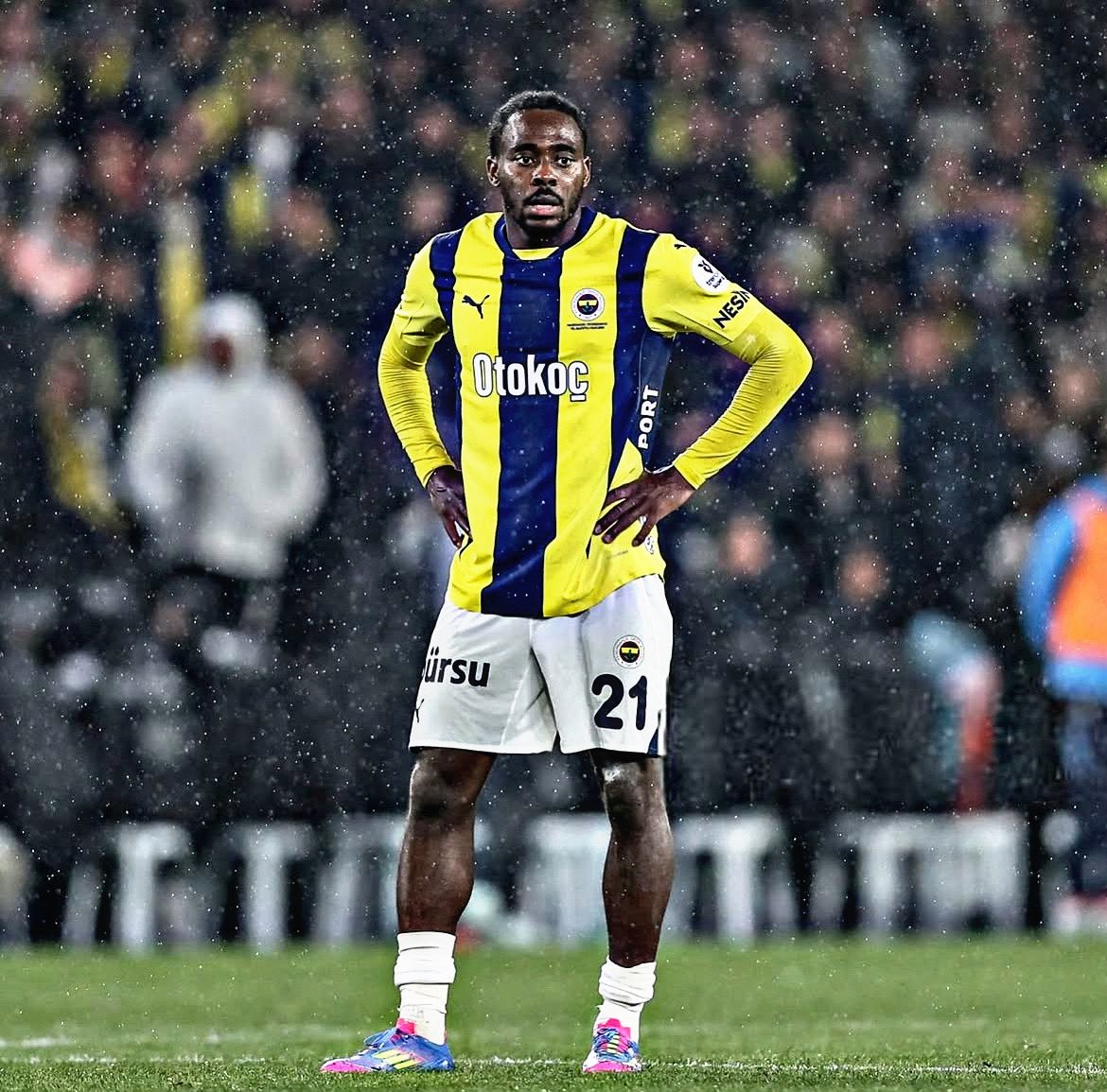 Offre de Fenerbahce pour Osayi-Samuel : contrat lucratif en vue