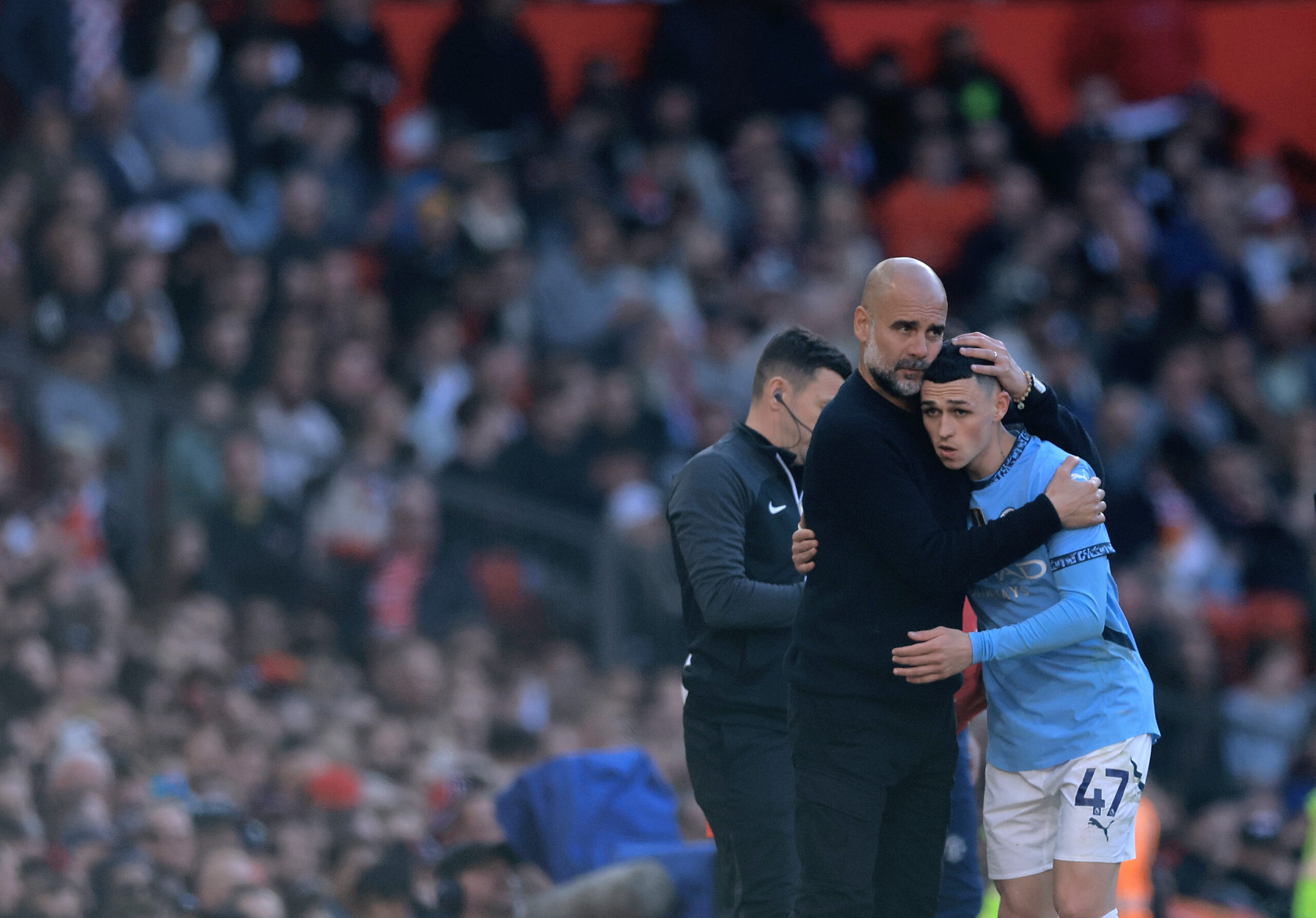 Pep Guardiola promet de soutenir Phil Foden malgré des difficultés