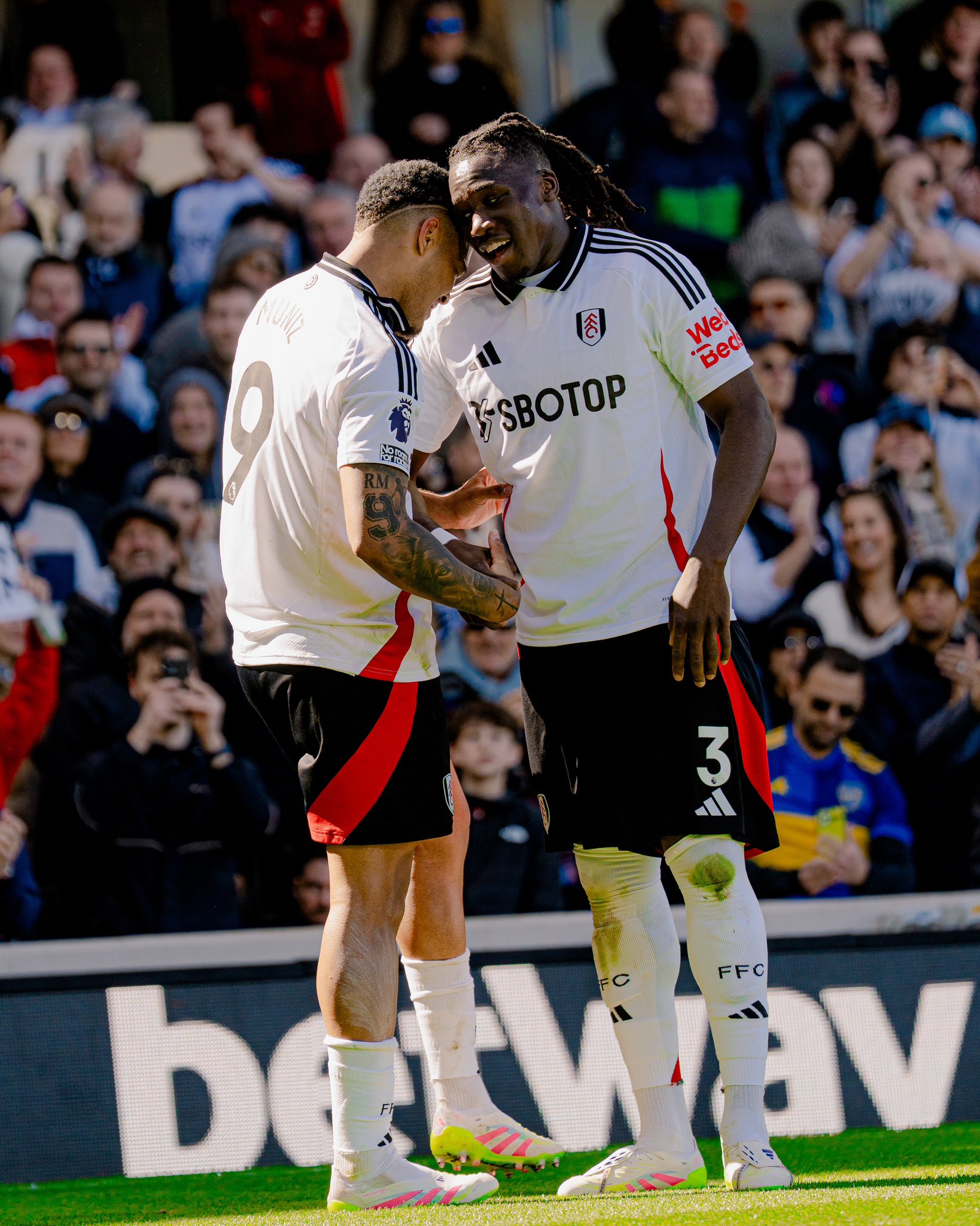Royaume-Uni : Calvin Bassey salue la victoire de Fulham contre Liverpool