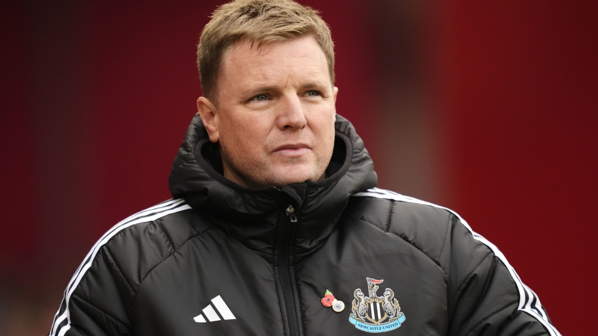 Royaume-Uni : Eddie Howe félicite les joueurs de Newcastle depuis son lit d’hôpital après la victoire