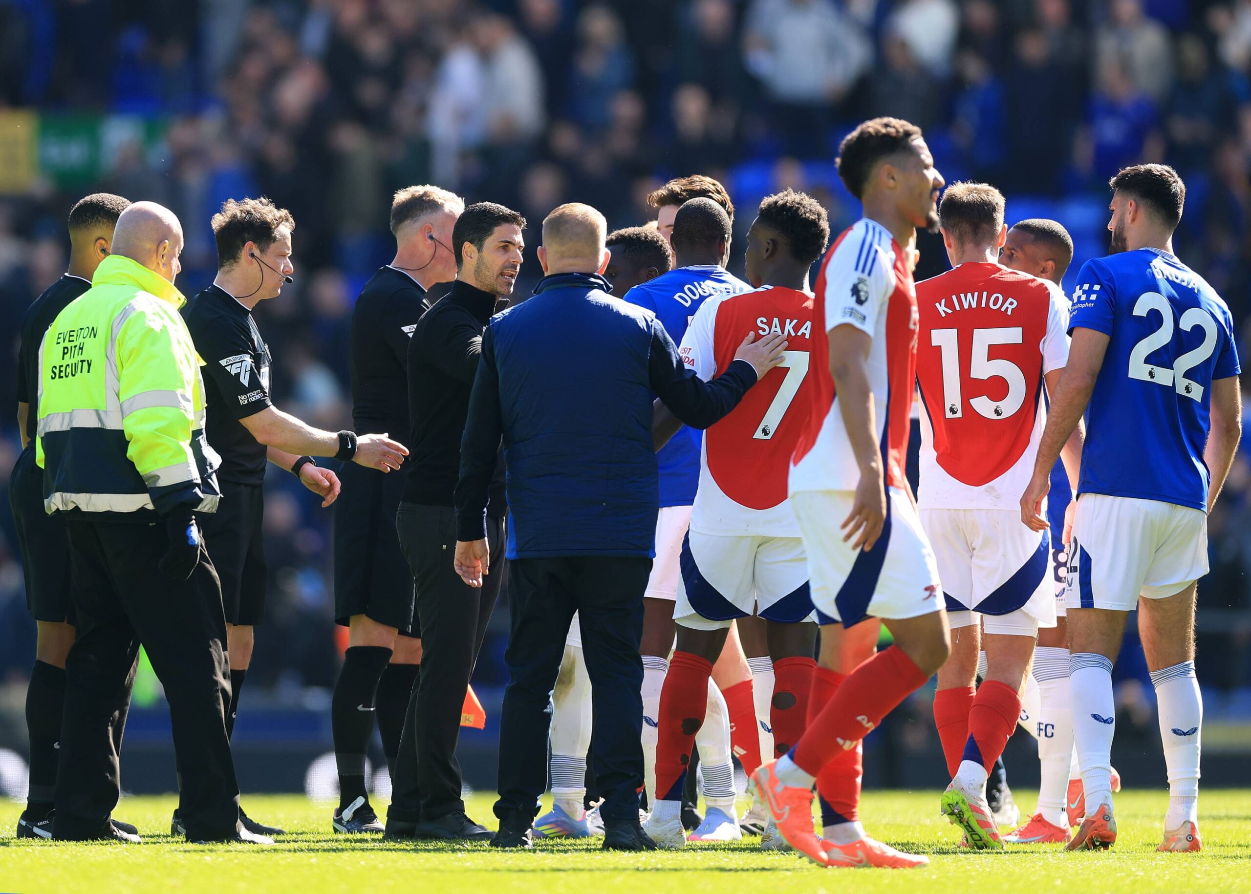 Royaume-Uni : Mikel Arteta dénonce un penalty controversé après le match nul d’Arsenal contre Everton